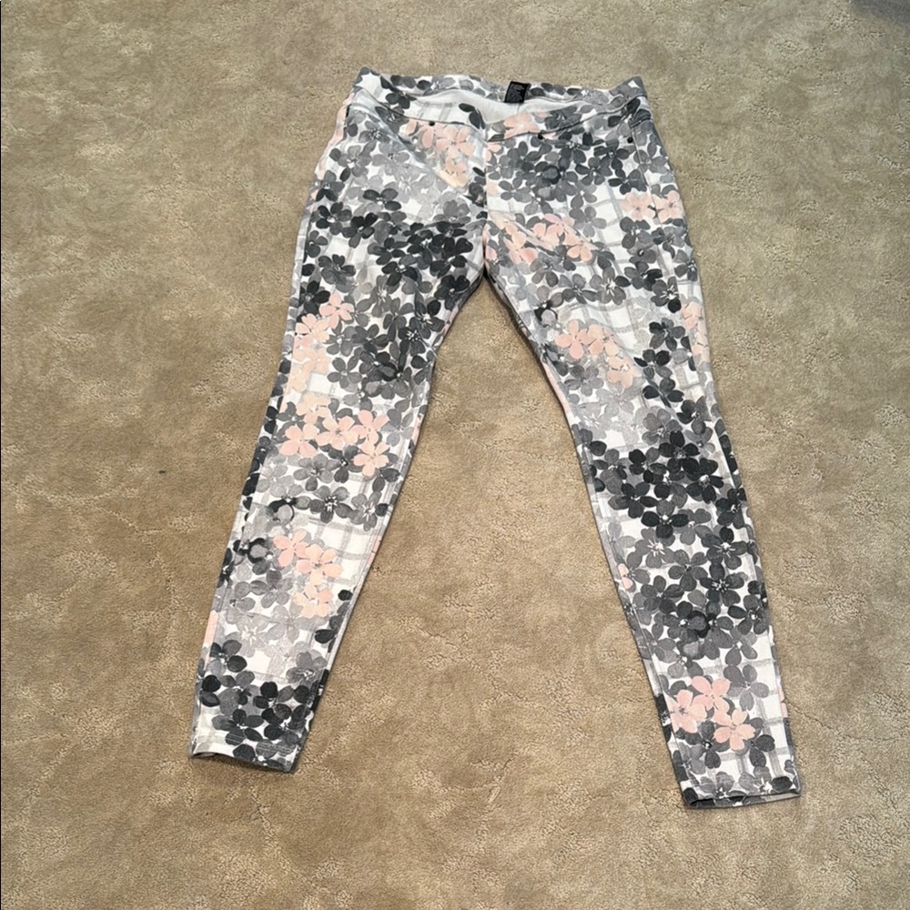 HUE Gray and Pink Jeggings with Artistic Abstract Design